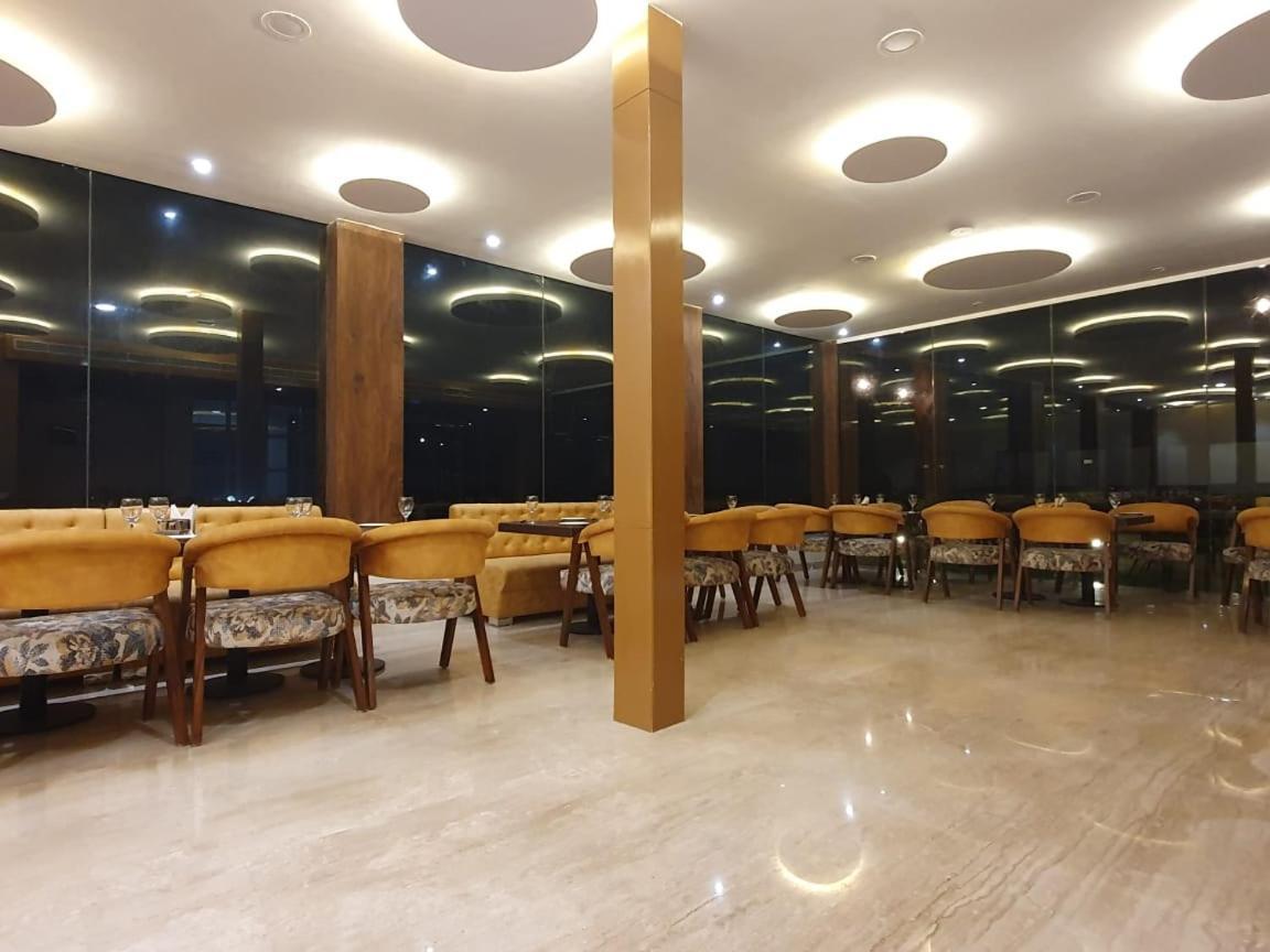 The Moziac Hotel Gwalior Exterior foto